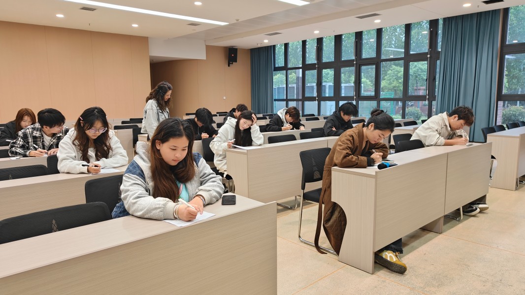 微信图片_20251016105203_214_130.jpg 微信图片_20251016105203_214_130.jpg