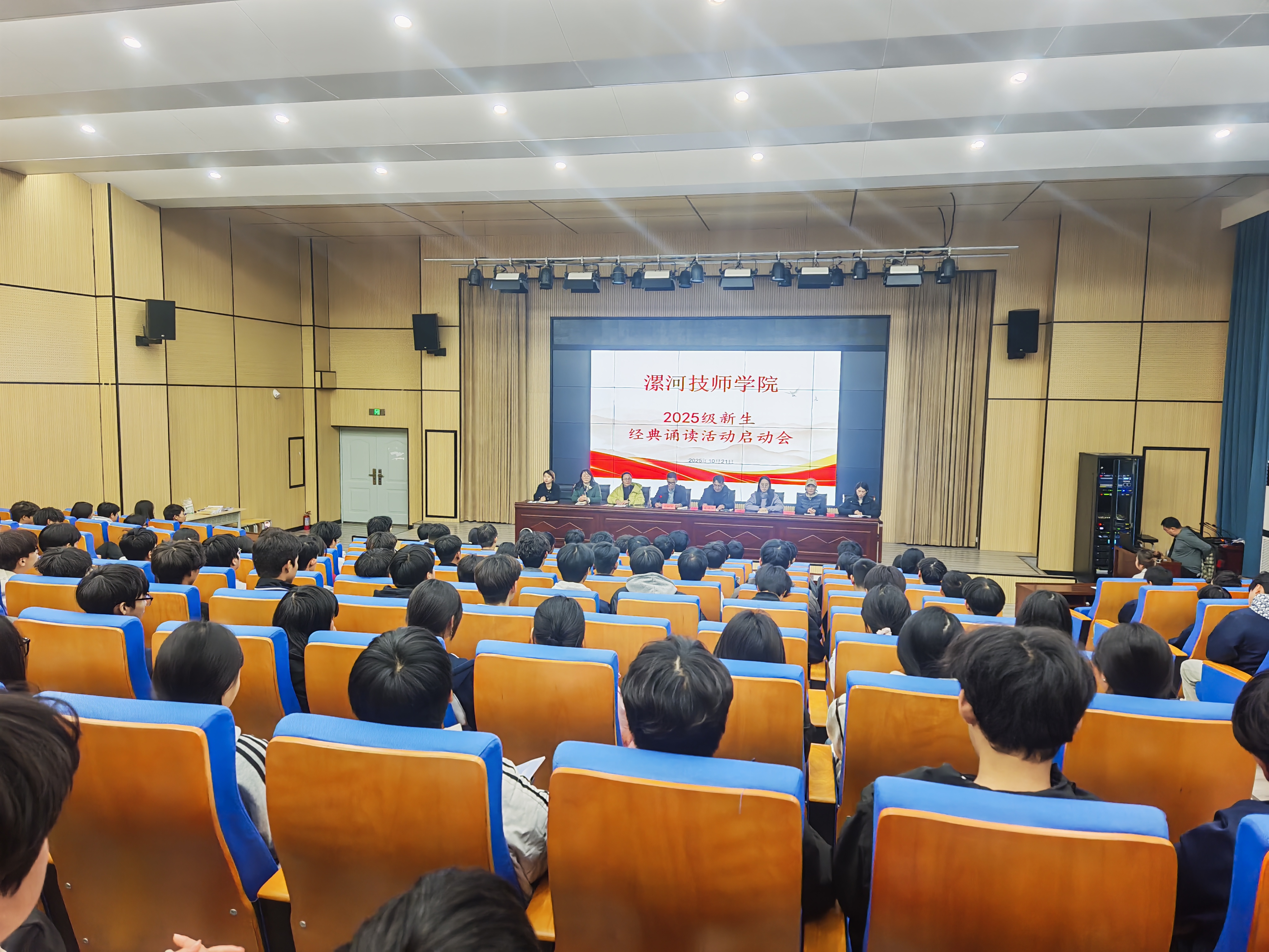 aacdb141b708bd653decb3b39283d7dd.jpg aacdb141b708bd653decb3b39283d7dd.jpg