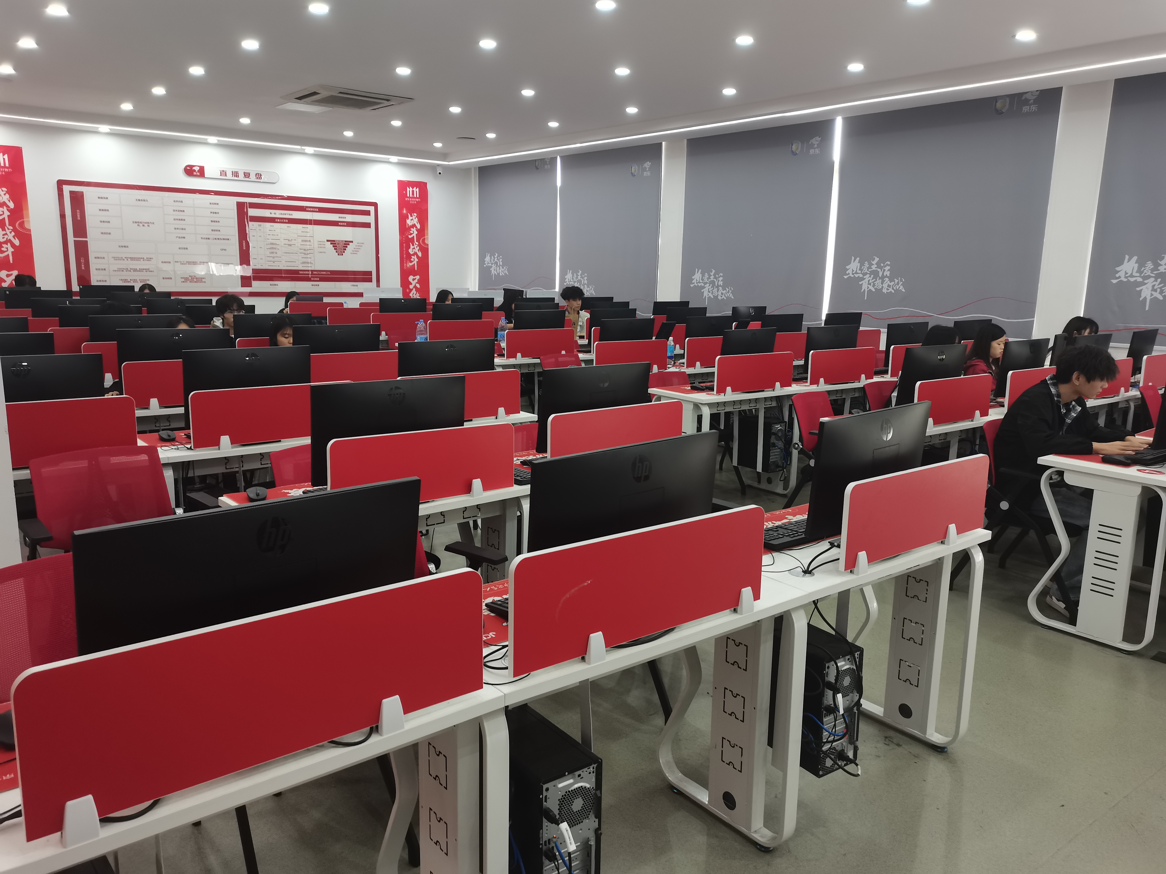 微信图片_20251104100748_32_73.jpg 微信图片_20251104100748_32_73.jpg