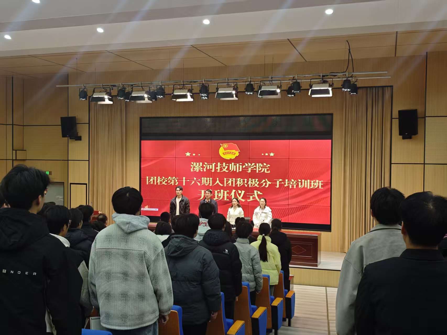 a5b356fce8cfc6723a7487b7c2de39f7.jpg a5b356fce8cfc6723a7487b7c2de39f7.jpg