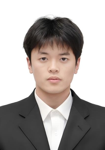 张佳奇 (1).jpeg
