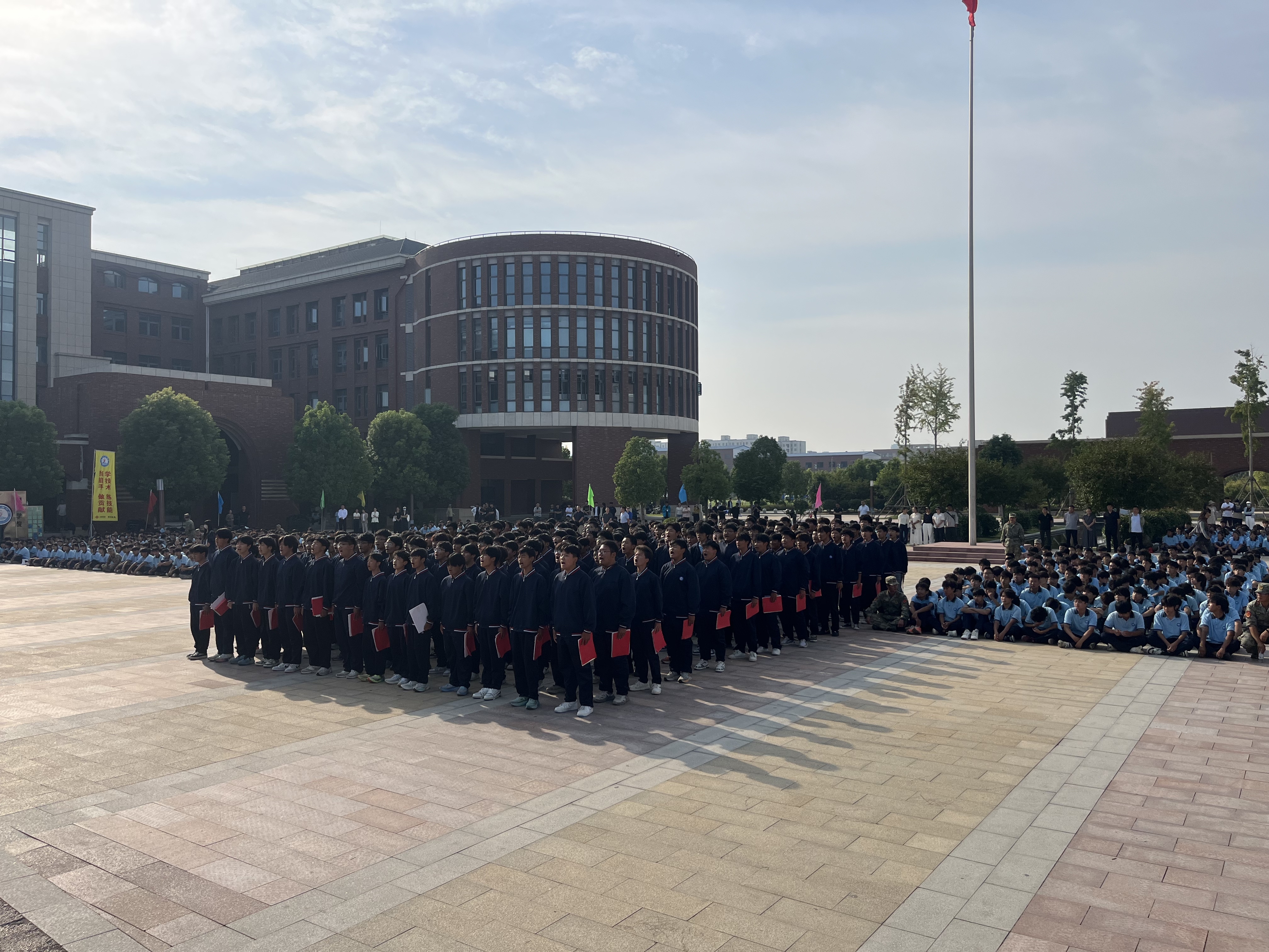 微信图片_20260915103126_2506_14.jpg